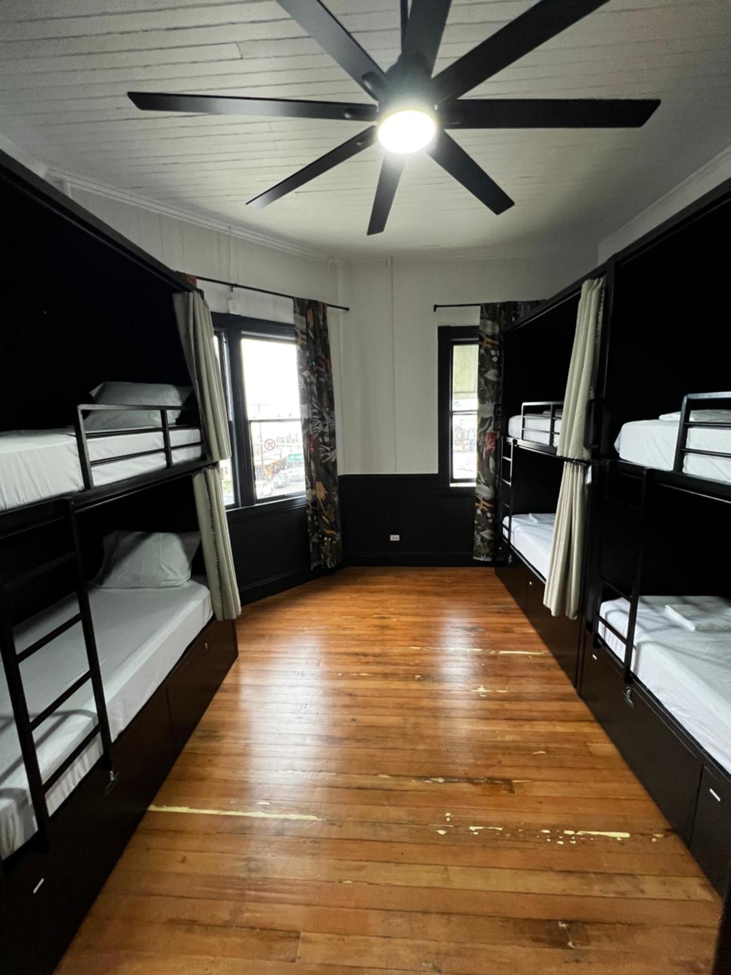 Howzit Hostels Hawaii Hilo Exteriör bild