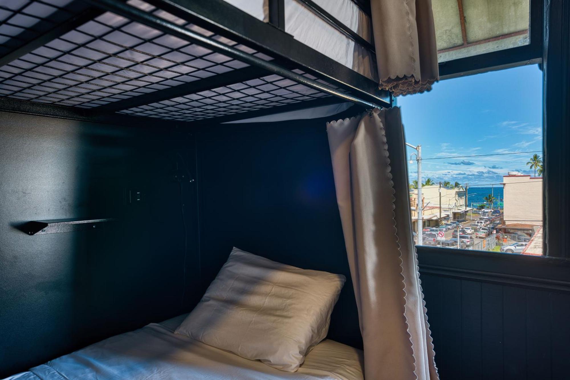 Howzit Hostels Hawaii Hilo Exteriör bild